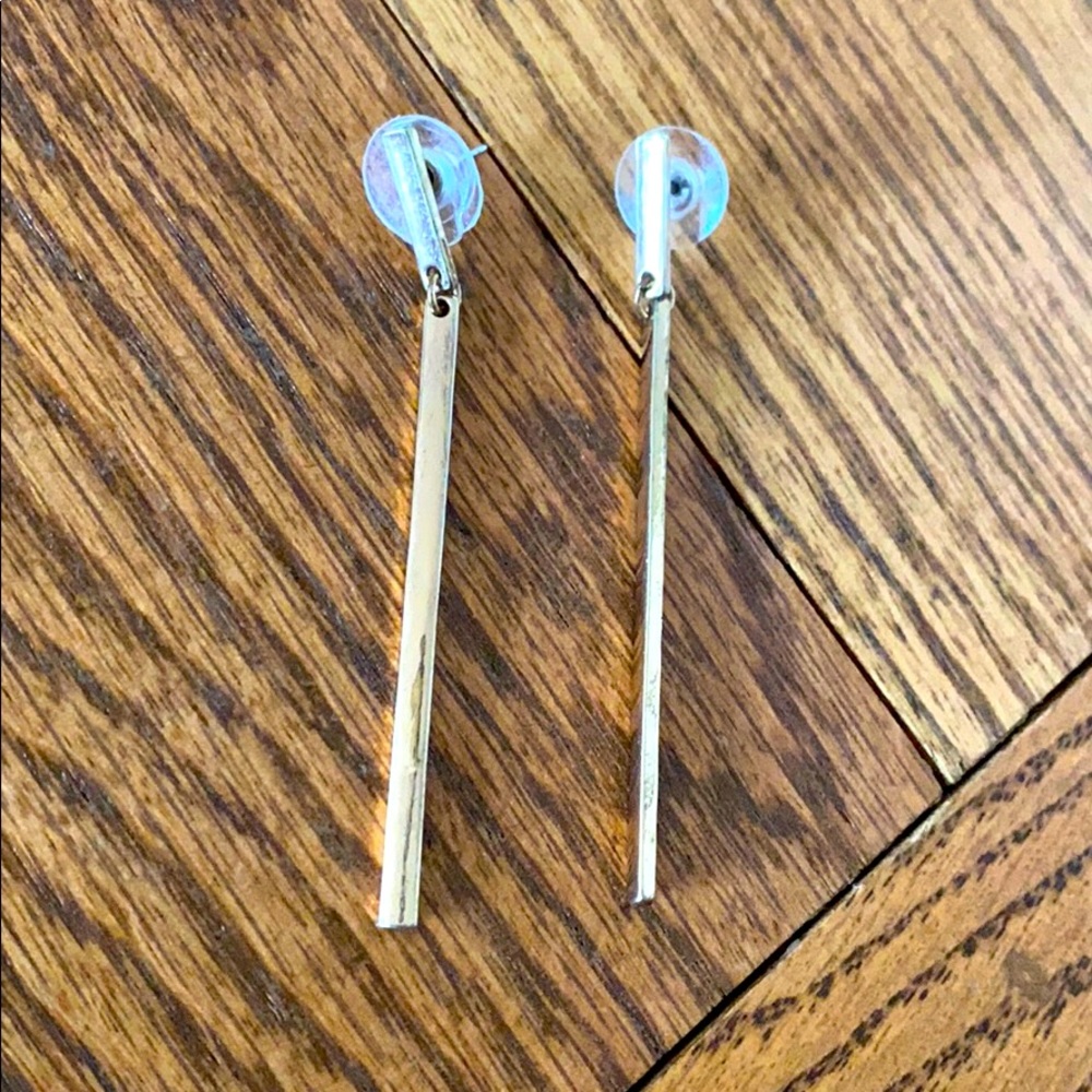 Bella U Sleek Gold Linear Drop Earring